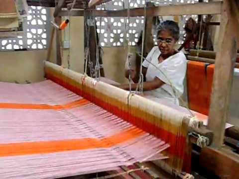 viyanava weaving in Srilanka