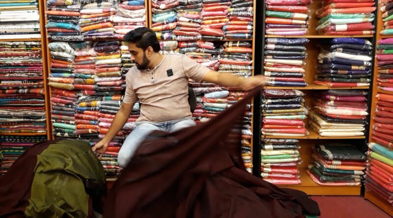 Sri Lankan Hand Loom saree designs